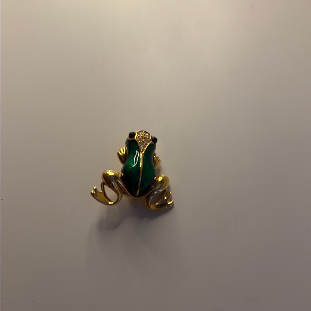 Gold and Green Frog Pin